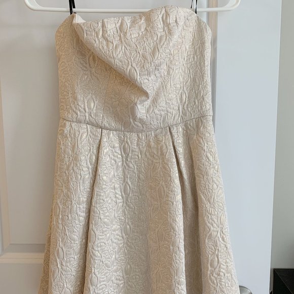 Strapless dress (2 items)Brand New - Picture 8 of 8